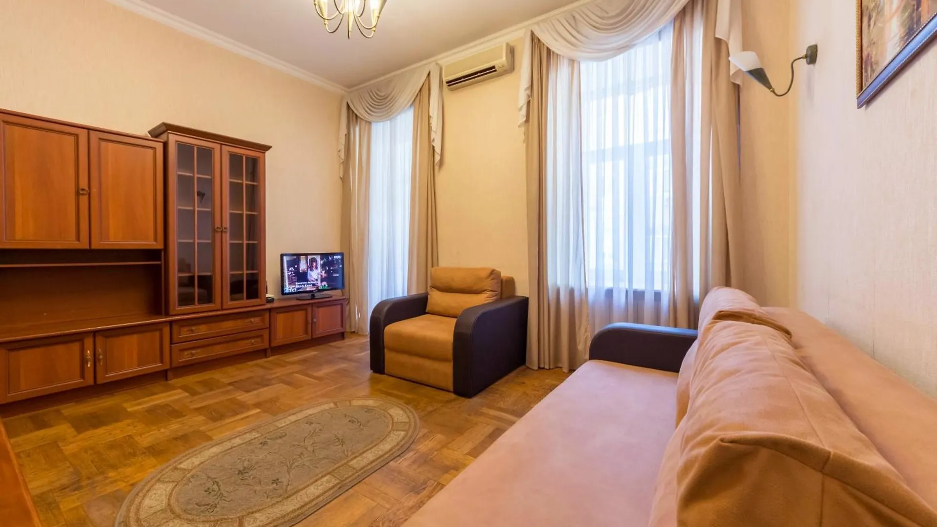 קייב Central Apartments 0*,  אוקראינה